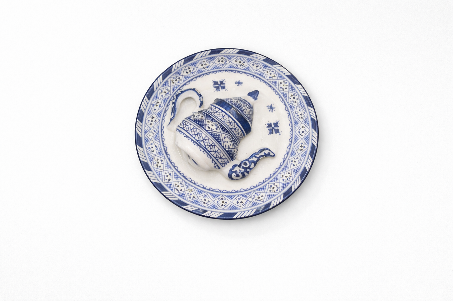 Assiette de lampe traditionnelle en terre cuite faite main