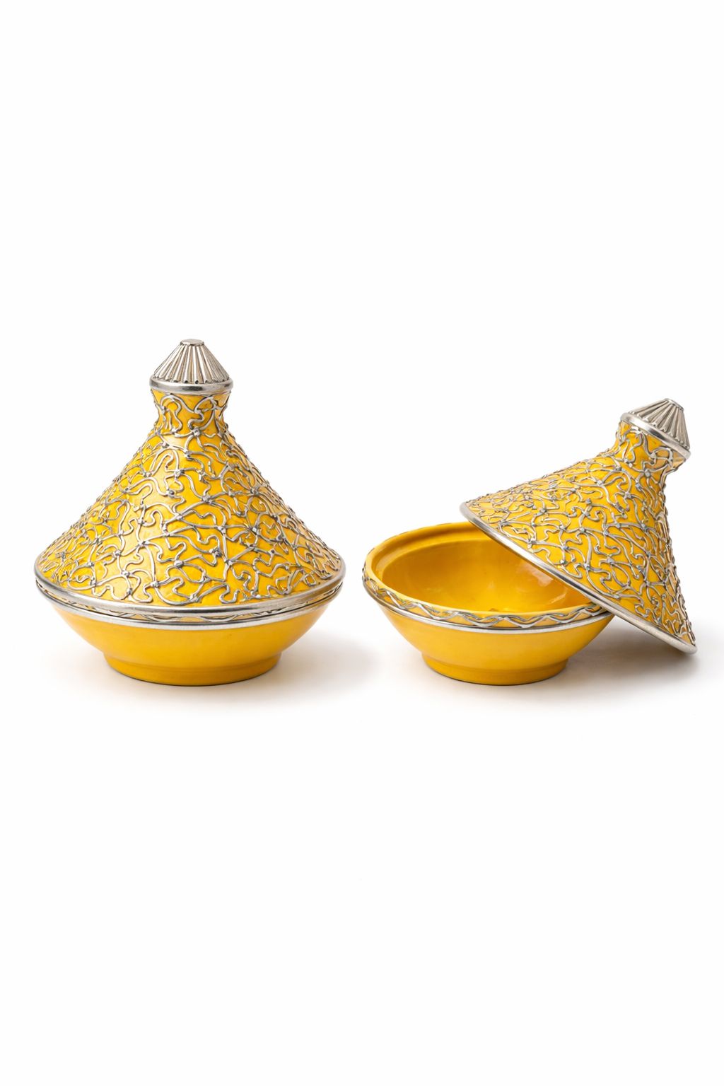 Tajine de cuisson traditionnel en terre cuite avec fil métallique fait main